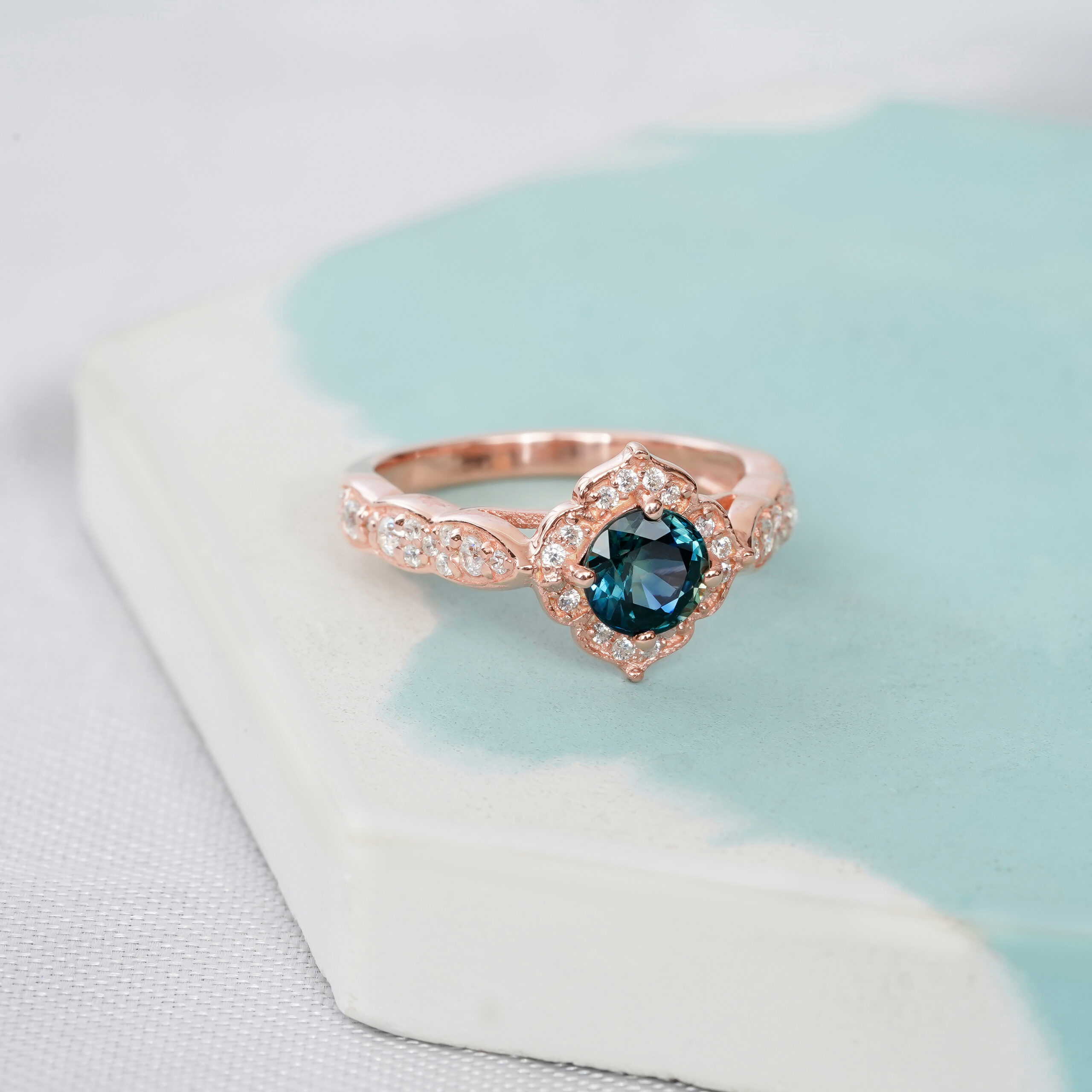 Round Blue Topaz Ring for Women - Image 3