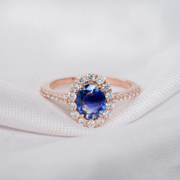 Blue Sapphire Engagement Ring Set For Women - Image 3