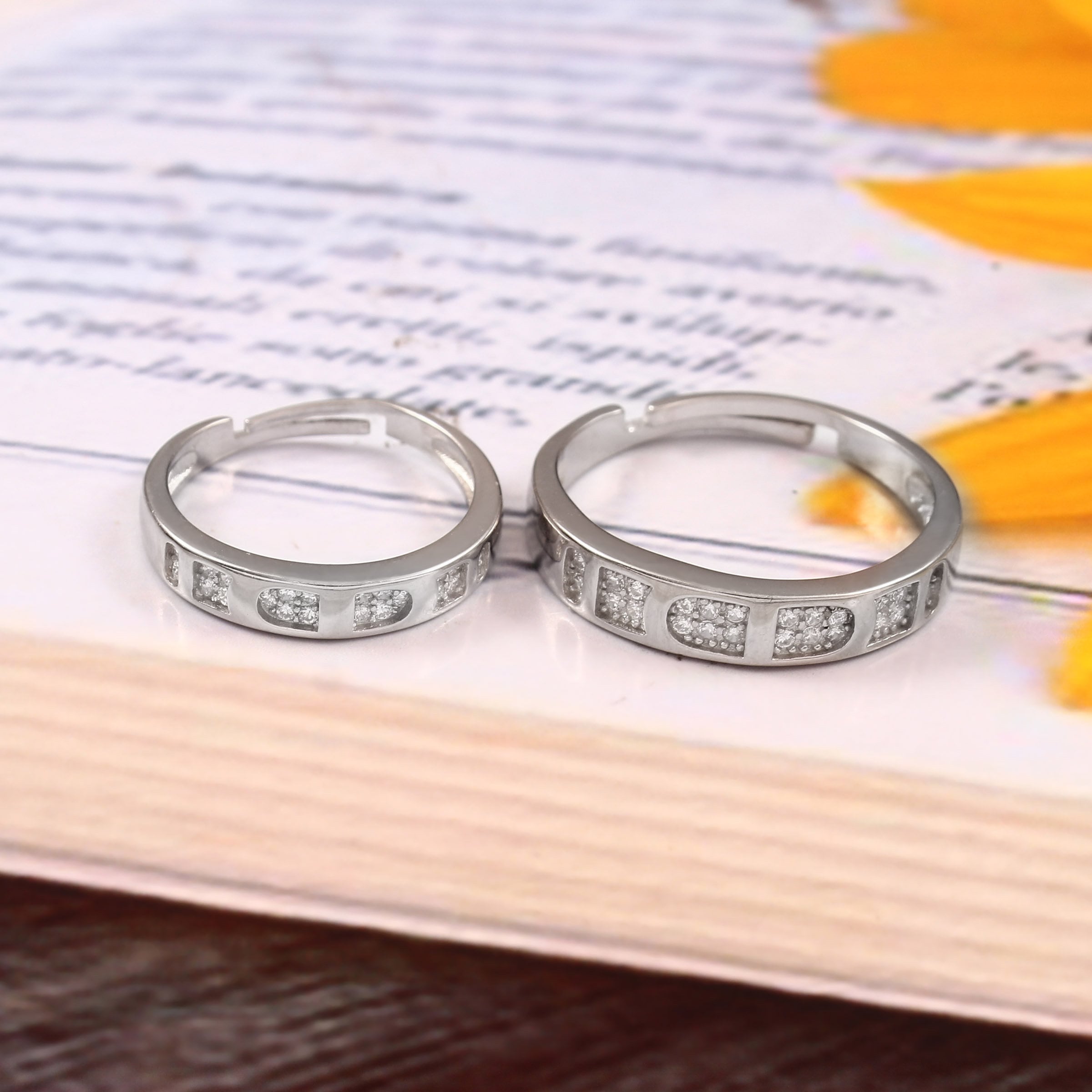 Matching Couple Bands His And Hers Ring Set Eternity Couple Diamonds Ring Sets Adjustable Wedding Engagement Jewelry Same Rings for Couple