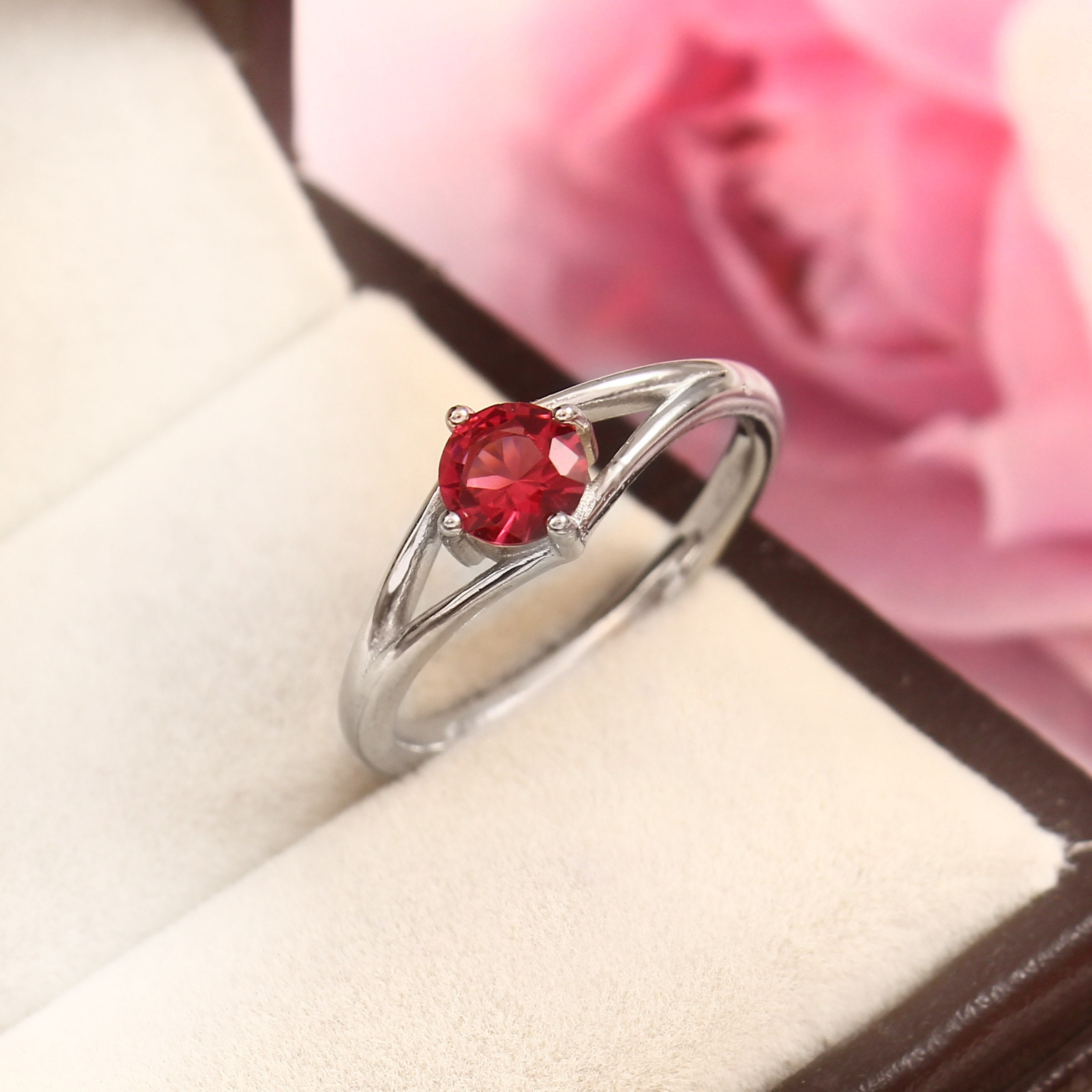 Ruby Ring For Women Split Shank Minimalist Thin Band Classic Vintage Promise Wedding Engagement Simple Anniversary Love Theme Gift For Wife