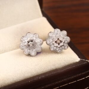 Flower Stud Earring, 14k Solid Gold Pave set Natural Diamonds Studs, Minimalist Earrings, dainty studs, Diamond Earrings for Women, Floral